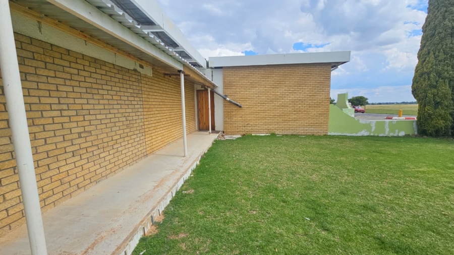 To Let 1 Bedroom Property for Rent in Dagbreek Free State